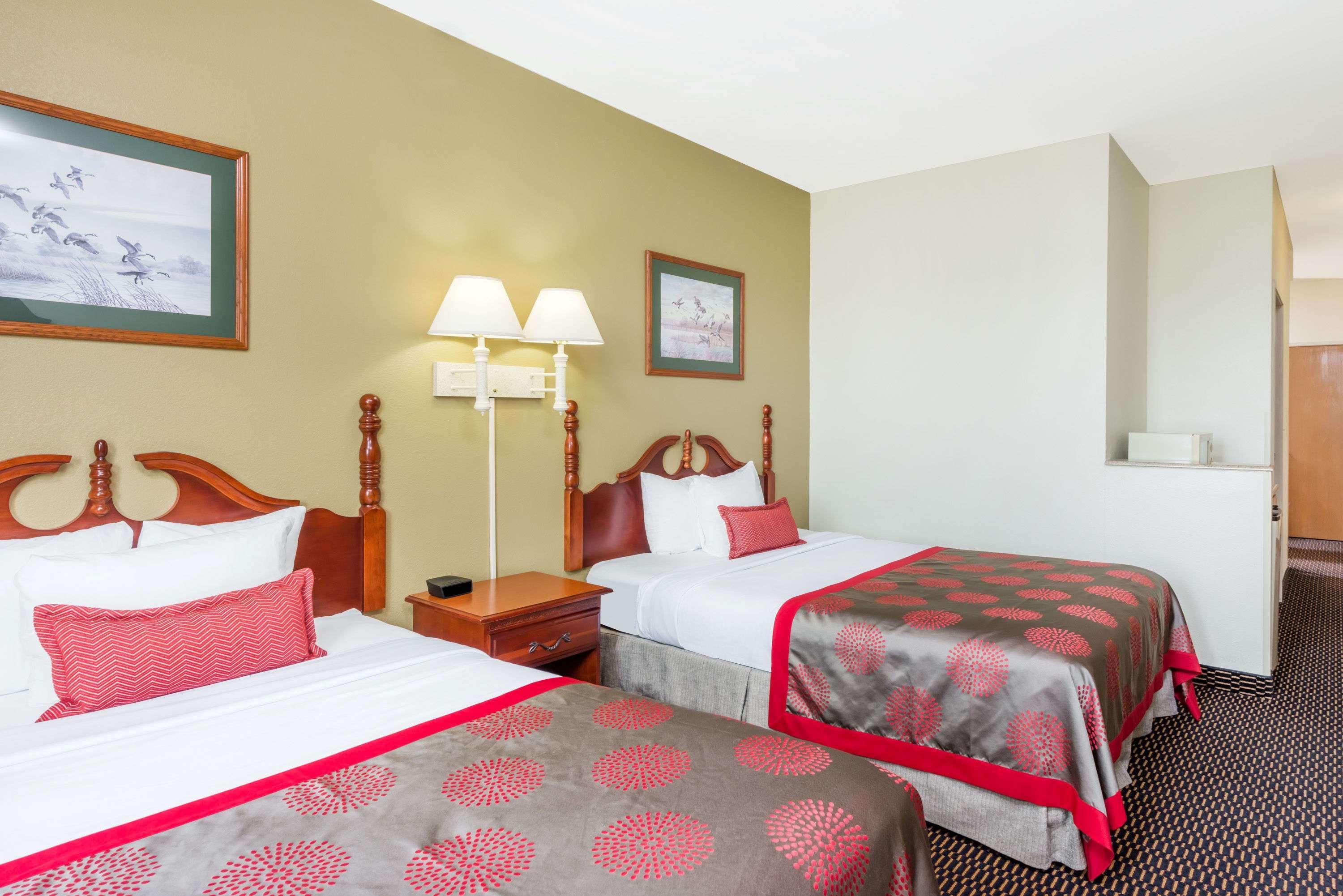 Ramada By Wyndham Columbia Otel Dış mekan fotoğraf
