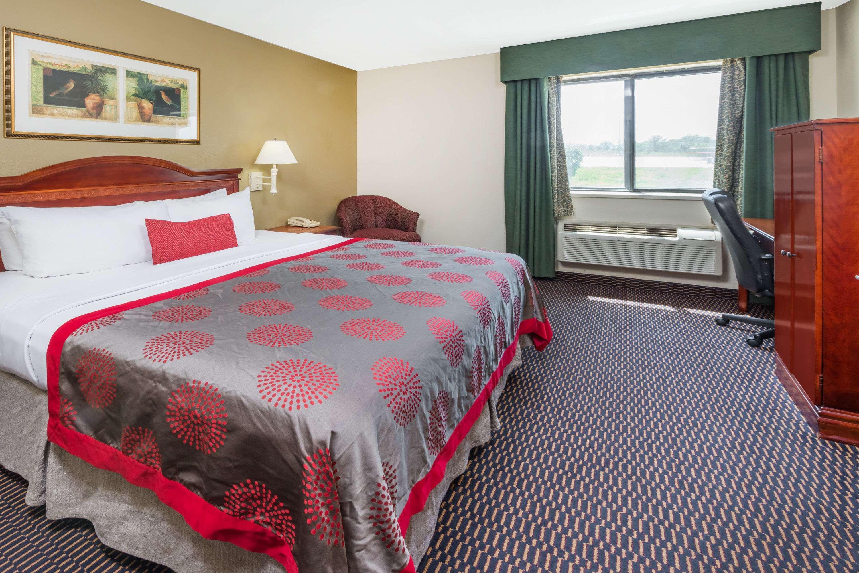 Ramada By Wyndham Columbia Otel Dış mekan fotoğraf
