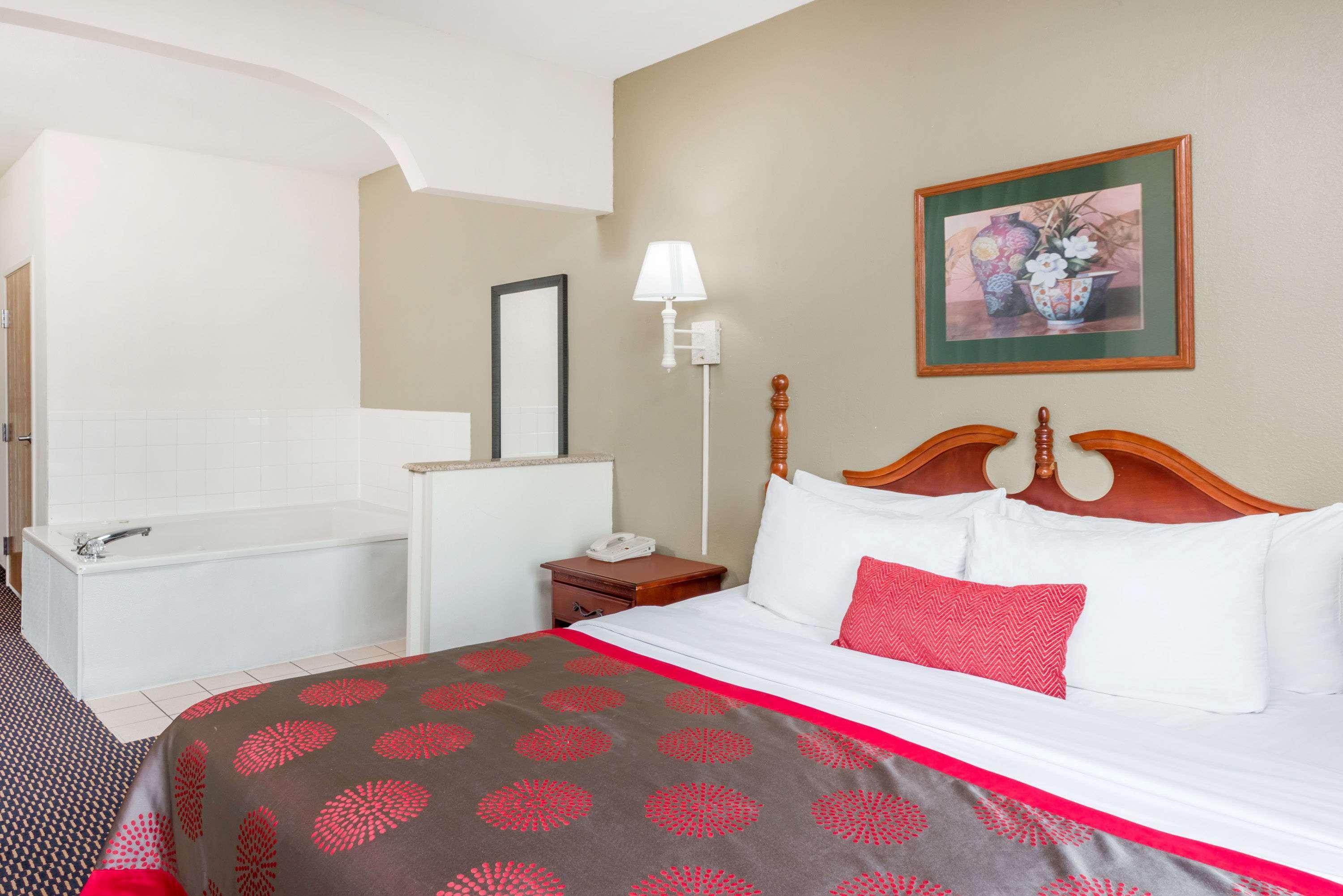 Ramada By Wyndham Columbia Otel Dış mekan fotoğraf