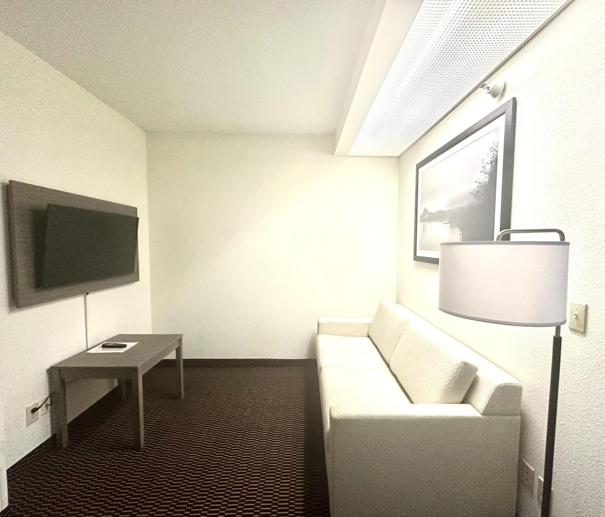 Ramada By Wyndham Columbia Otel Dış mekan fotoğraf