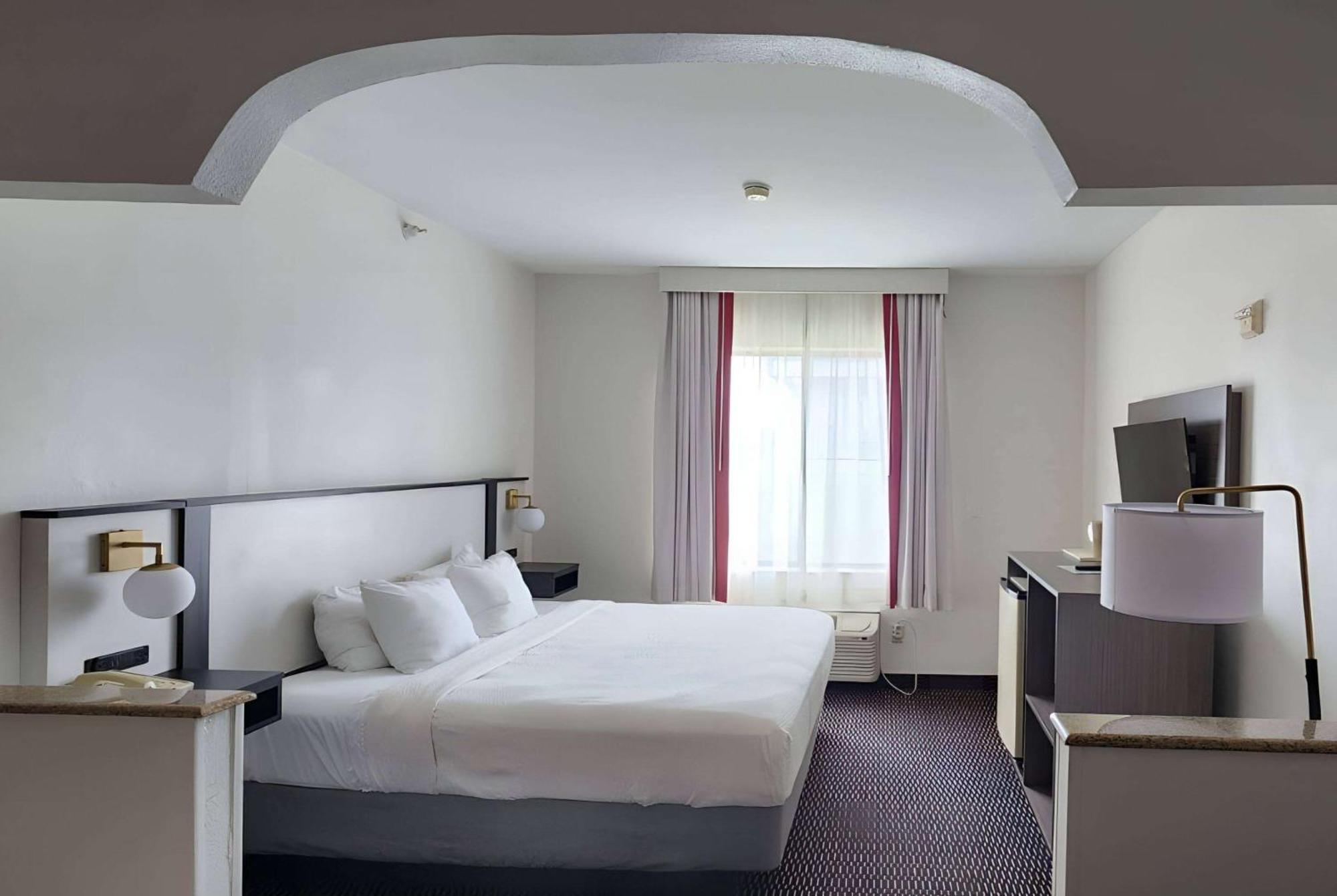 Ramada By Wyndham Columbia Otel Dış mekan fotoğraf